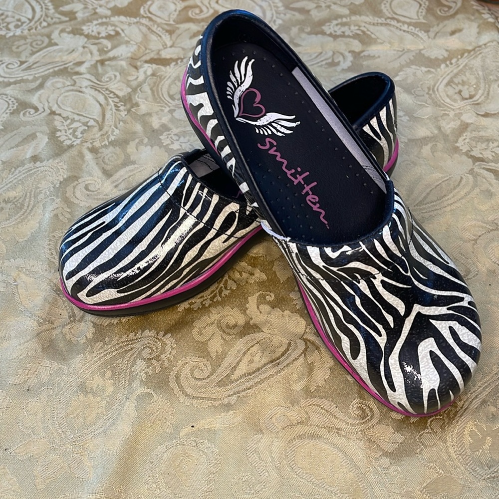 Smitten - Zebra Print Nursing Clog - Size 7.5 - image 1